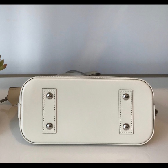 Authentic Louis Vuitton Alma BB - Picture 5 of 6